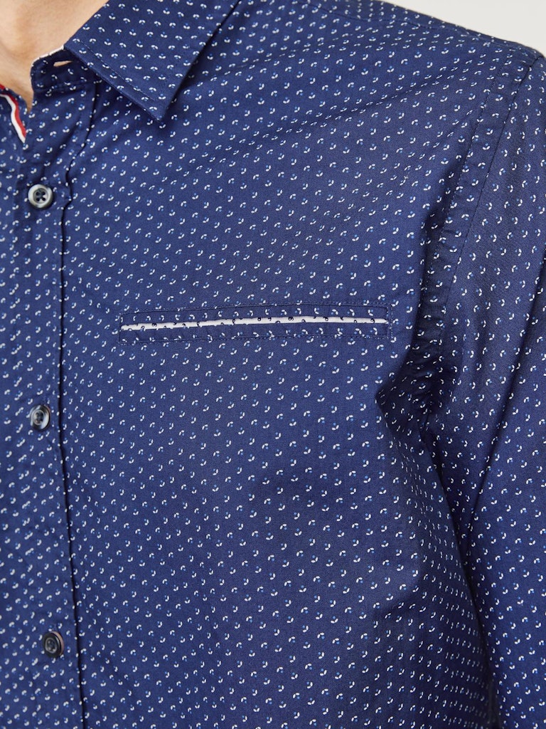 Remy Detail Medieval Blue Shirt-Pocket detail view