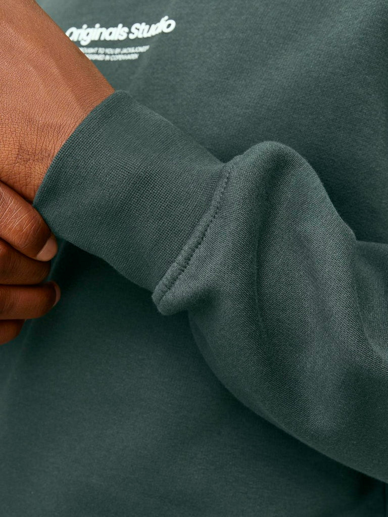 Vesterbro Forest River Crew Neck Sweat-Sleeve cuff detail