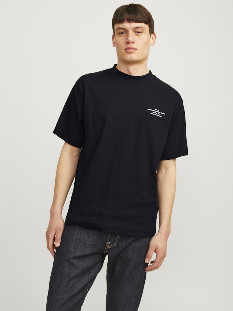 JACK JONES PREMIUM Chad Branding Tee-Black Black front view
