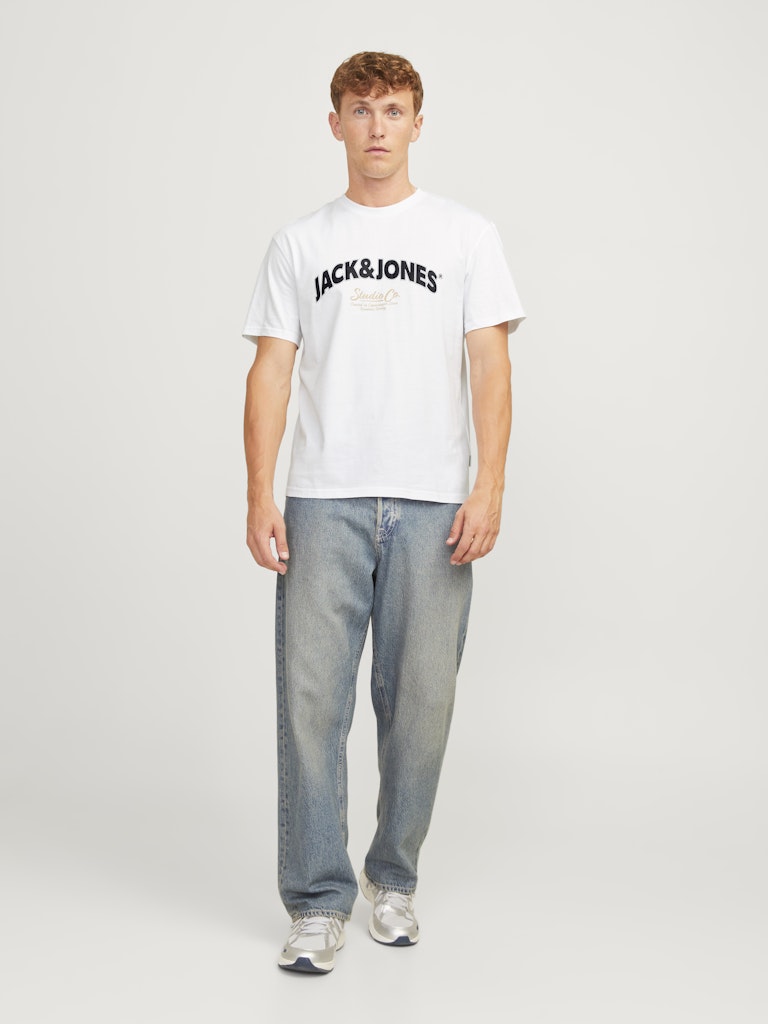 Bronx Arch Big Crew Neck Tee-Bright White-Full model view