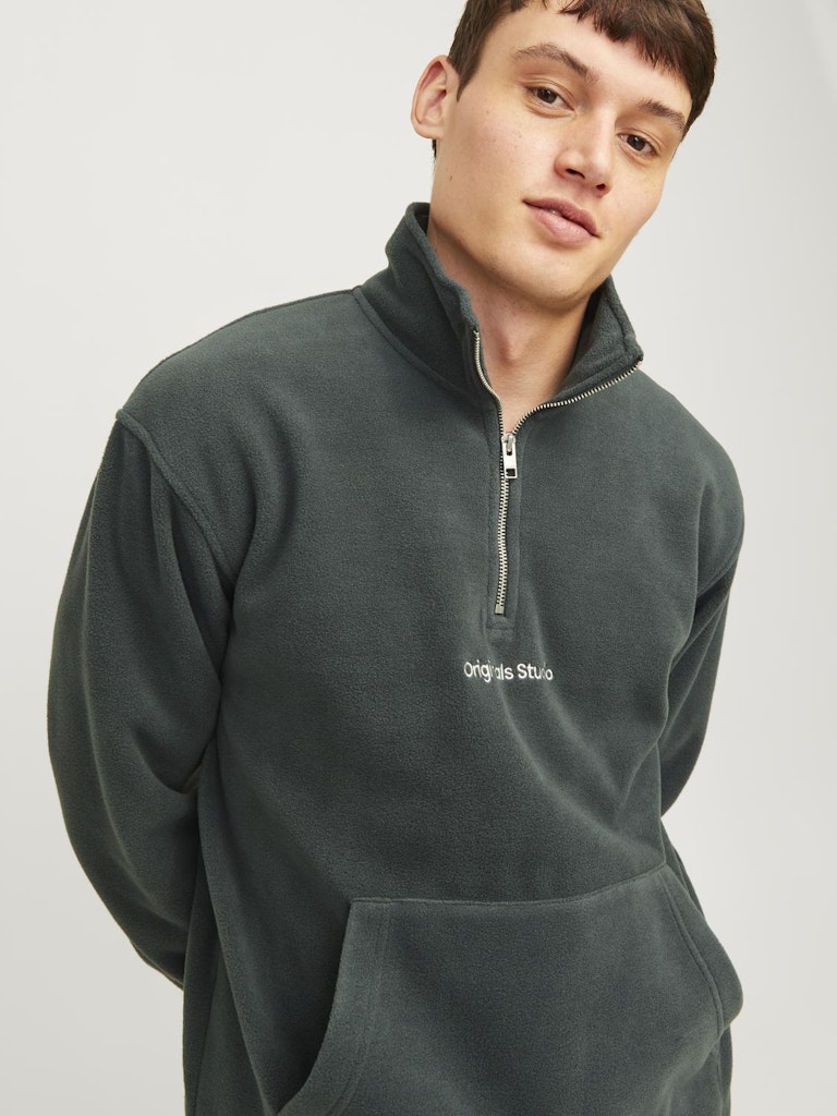 Men's Vesterbro Fleece Quarter Zip-Forest River-Closer View of Front