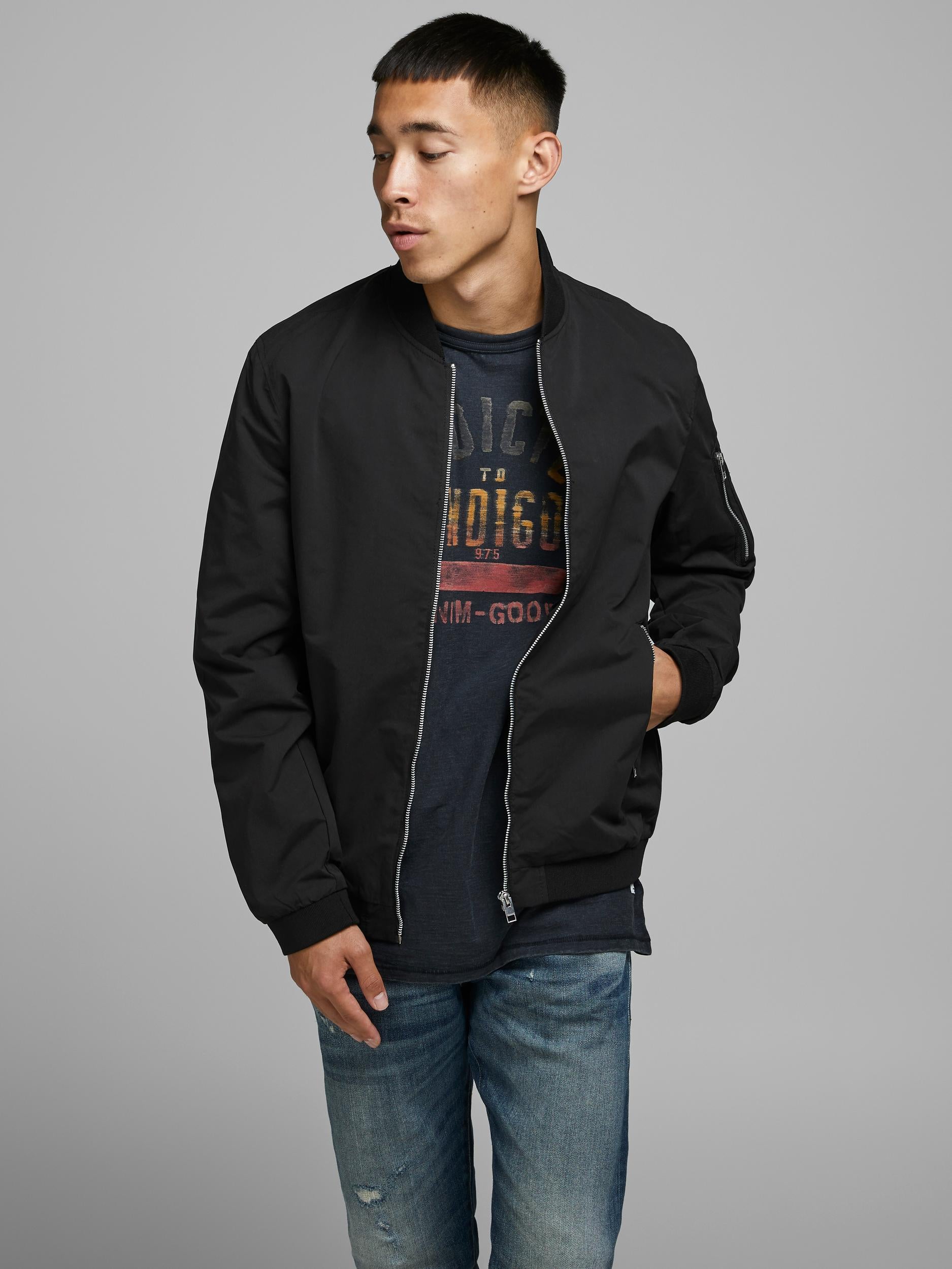 JACK & JONES Rush Bomber-Black Black detail view