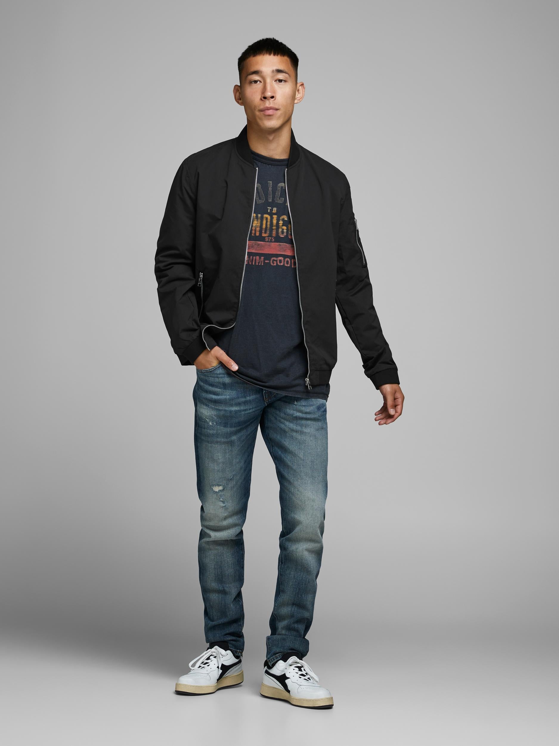 JACK & JONES Rush Bomber-Black Black model front view