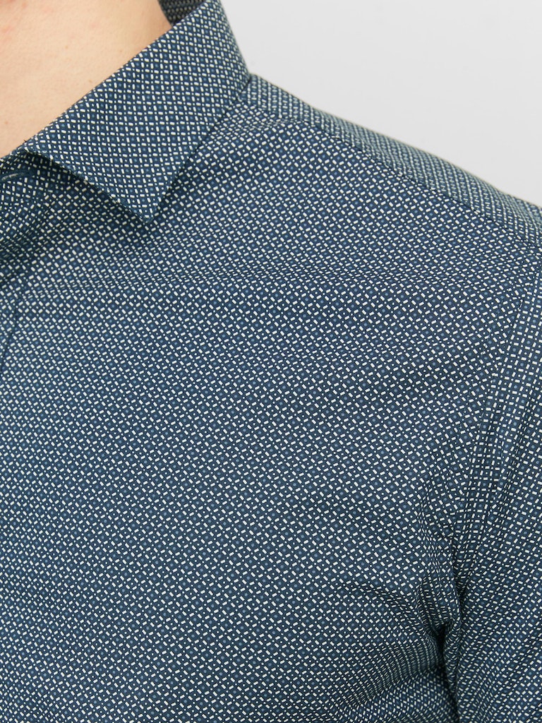 Men's Blackpool Stretch Shirt Long Sleeve-Navy Blazer-Close Up View