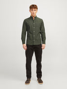JACK & JONES Oxford Forest Night Shirt Forest Night model front view