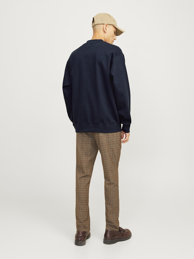 JACK JONES PREMIUM Chad Branding Sweat-Night Sky Night Sky model front view