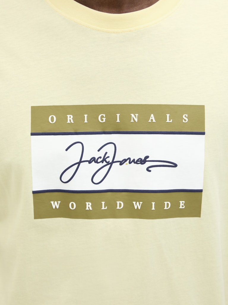 JACK JONES ORIGINALS Frederiksberg Box Script Double Cream Tee Double Cream flat front view