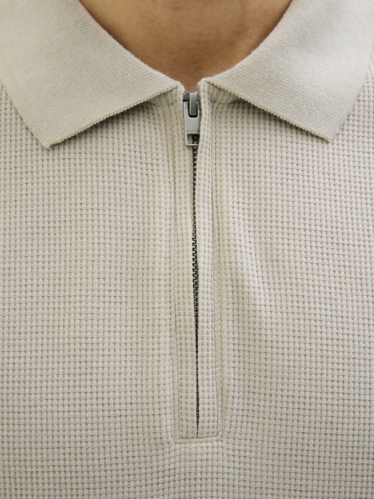 JACK & JONES Austin Zip Polo Short Sleeve-Moonbeam Moonbeam model front view