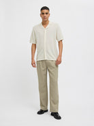 JACK&JONES Orion Cloud Dancer Resort Knit Polo Cloud Dancer model front view
