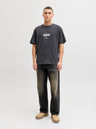 JACK JONES CORE Club Front Print Tee Short Sleeve Crew-Asphalt Asphalt model front view