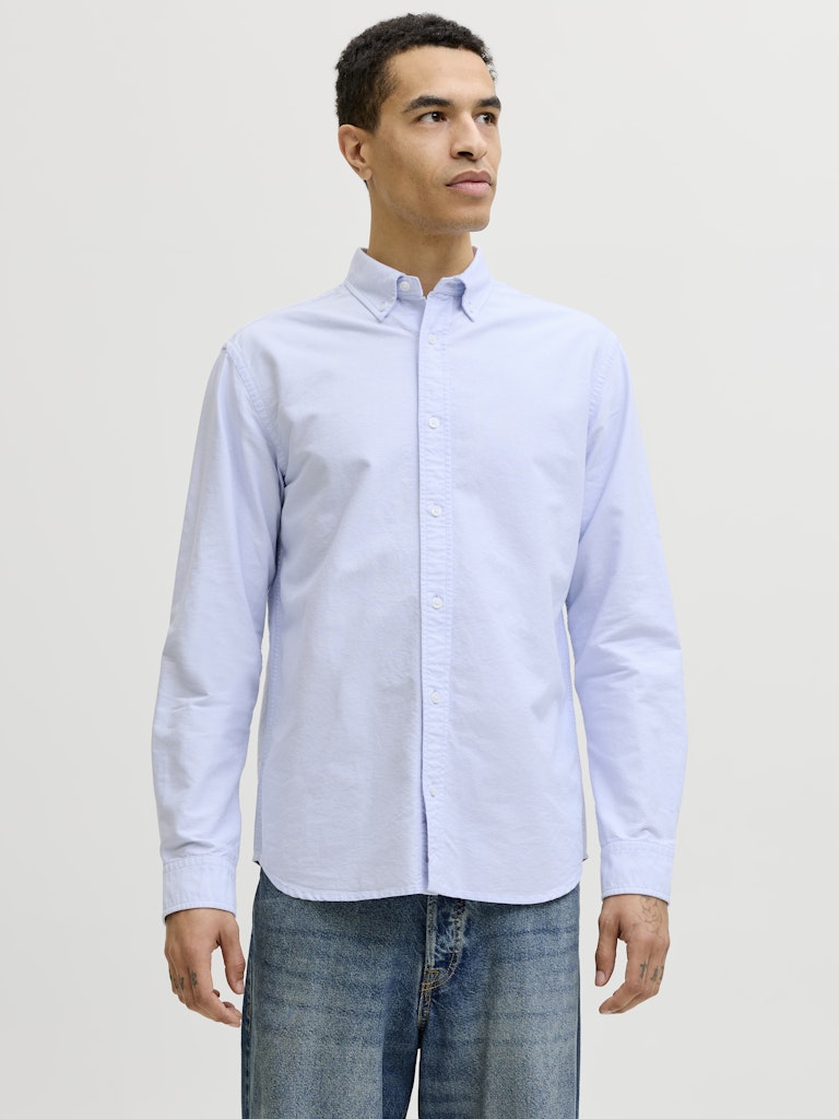 Men's Harvey Oxford Long Sleeve Shirt-Chambray Blue-Model Front View