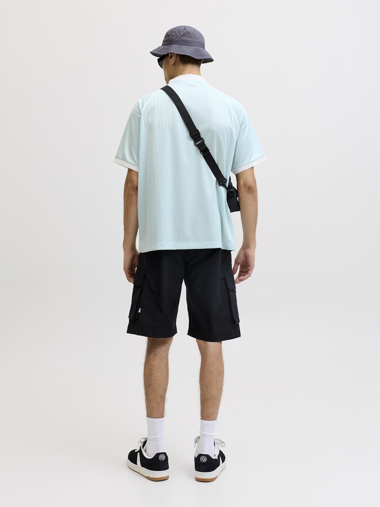 JACK JONES CORE Eterna Football Polo - Omphalodes Omphalodes back view