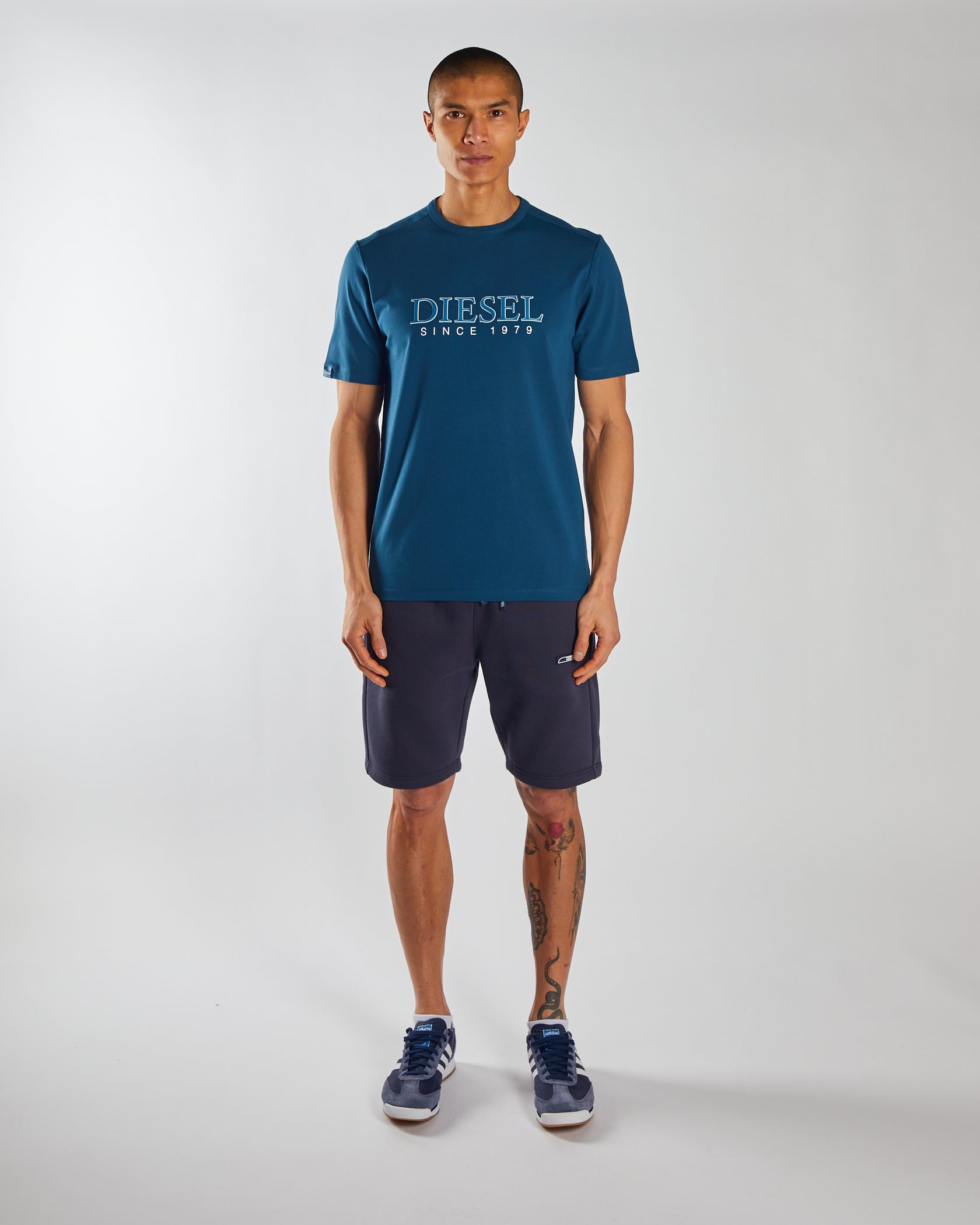 Lincoln Bright Majolica Blue Tee