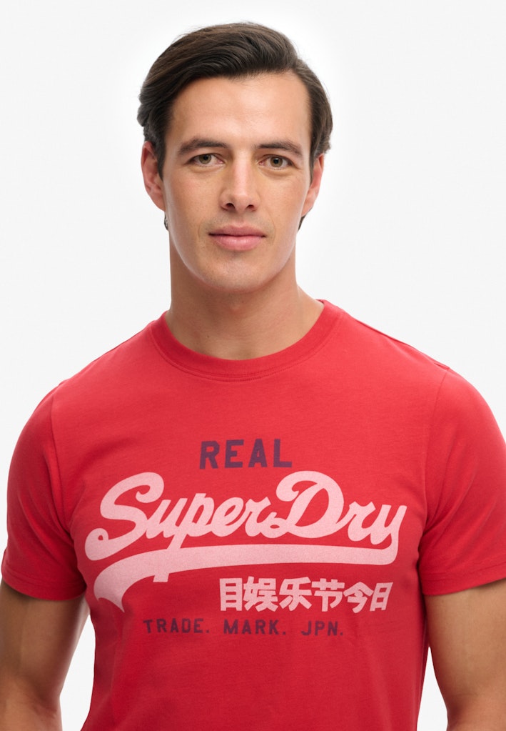 SUPERDRY Vl Classic Tee-Base Red red t-shirt front view with logo detail