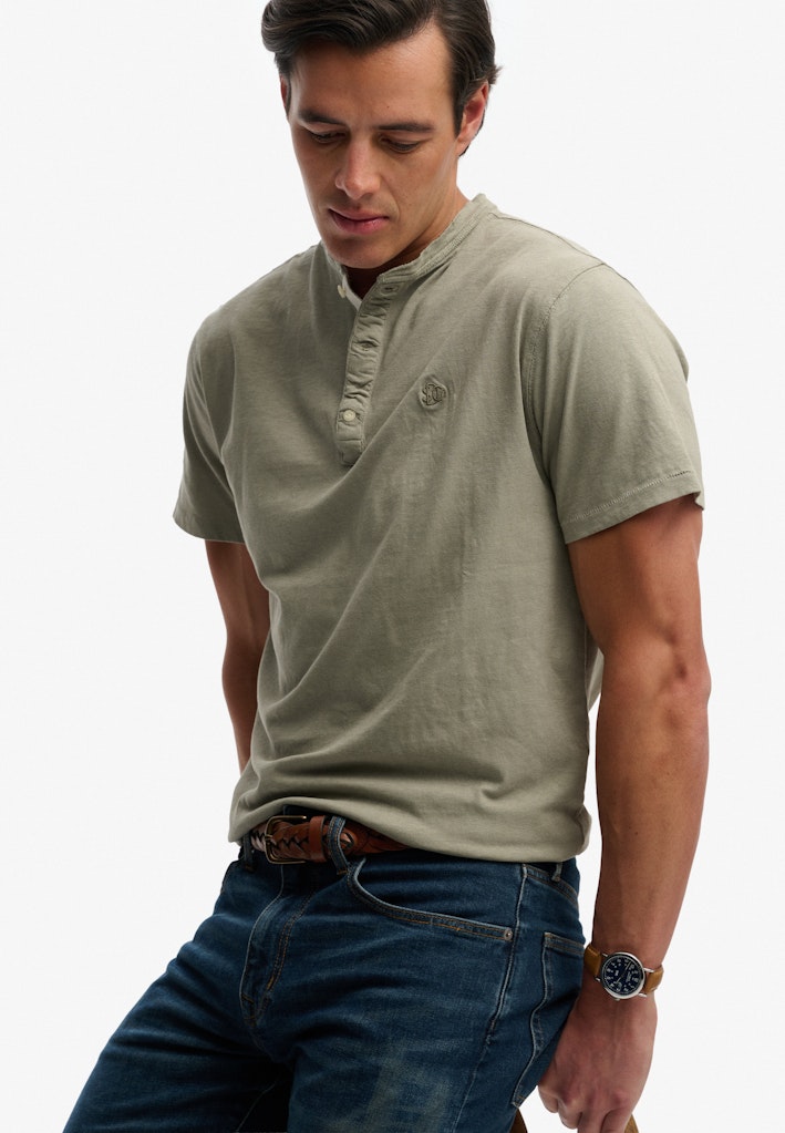 SUPERDRY Classic Cotton Linen Short Sleeve  Grandad light khaki green short sleeve front view
