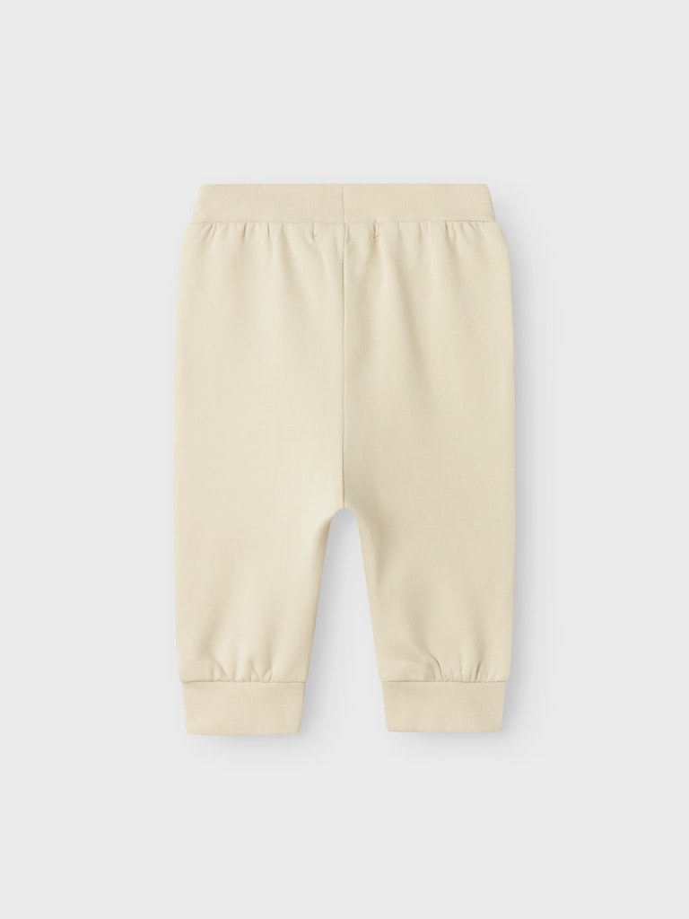 NAME IT Sonia Sand Sweat Pant Summer Sand model front view