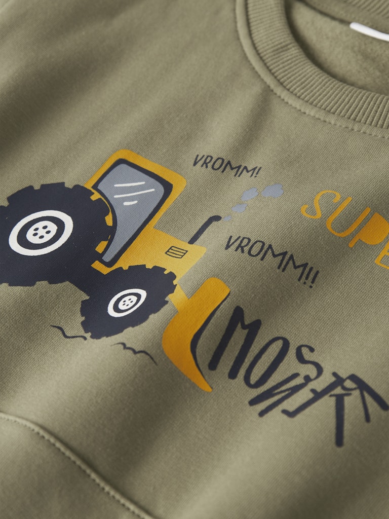 Boy's Vugo Long Sleeve Sweat-Close Up View
