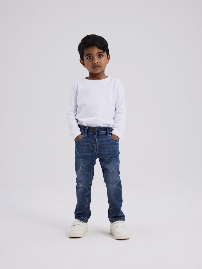 NAME IT Silas Slim Sweat Jeans 8001-Dark Blue Denim Dark Blue Denim model front view