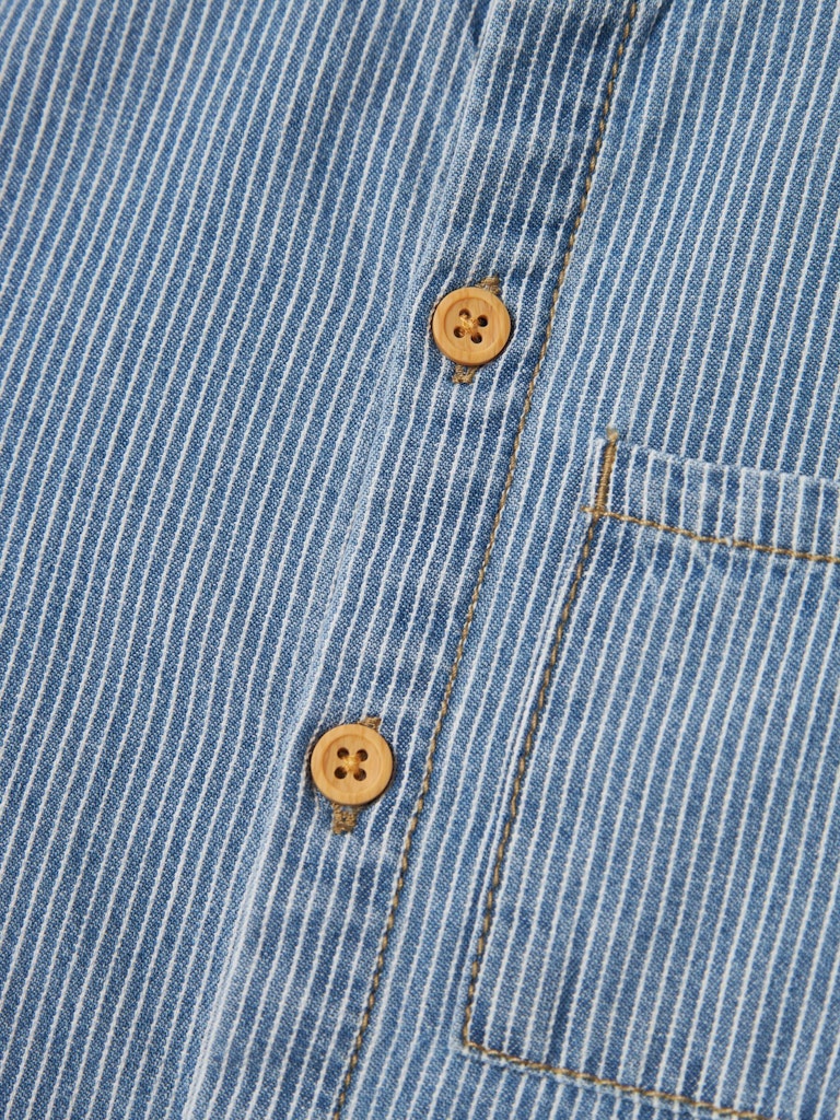 Boy's Stripe Denim Short Sleeve Shirt-Button View