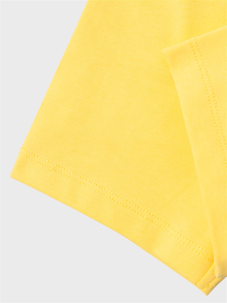 NAME IT Vivian Shorts-Yarrow Yarrow model front view