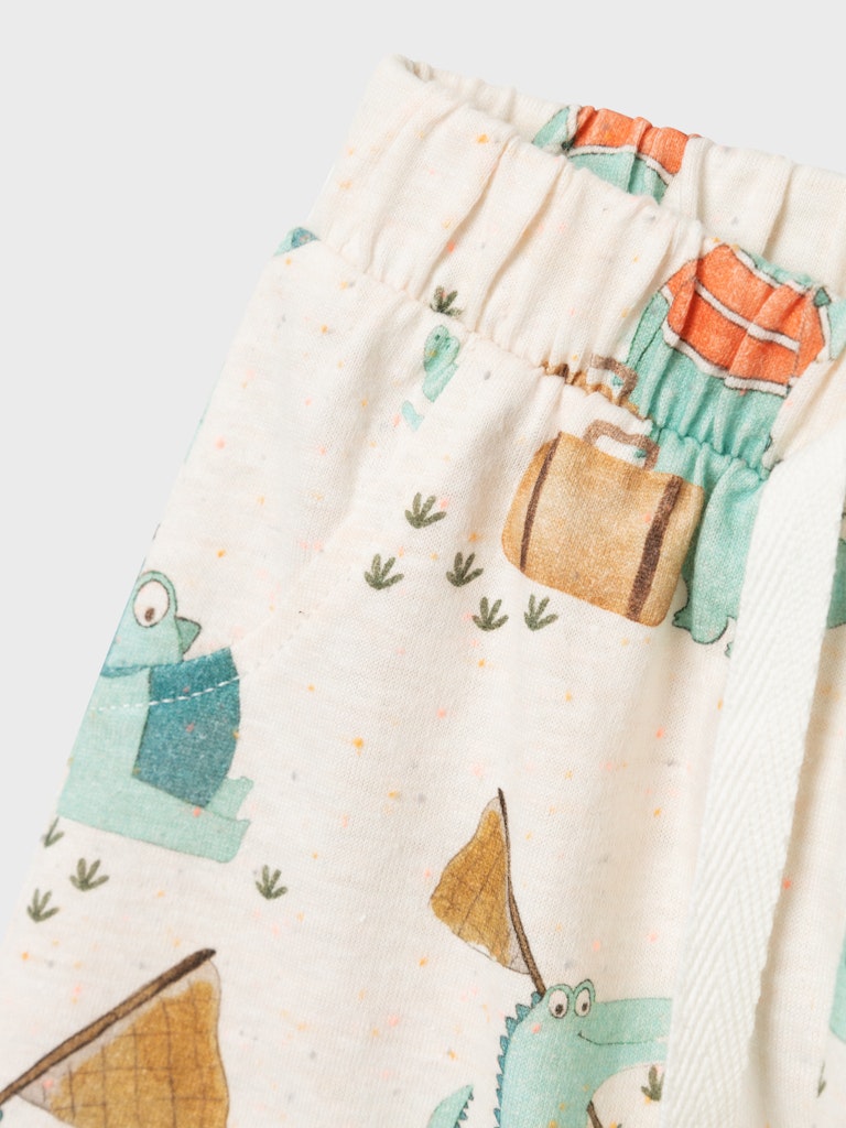 NAME IT Jevan Pant Box-Jet Stream Jet Stream model front view