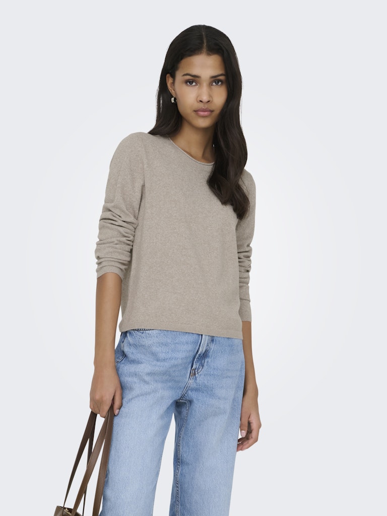 ONLY Loyal Long Sleeve Oneck Knit - Beige Melange Beige Melange model front view