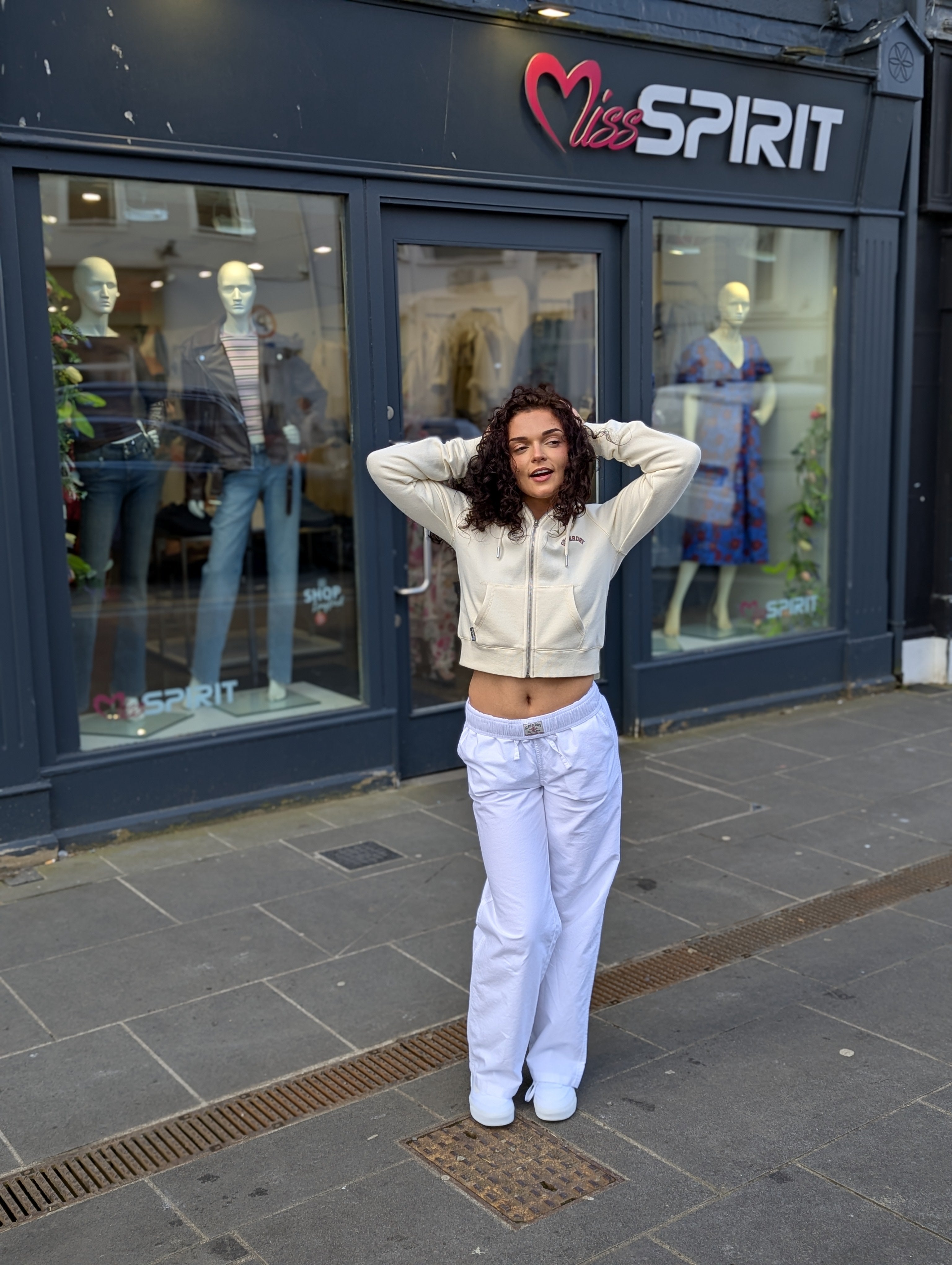 Luara in Cotton Elastic Trouser- Optic