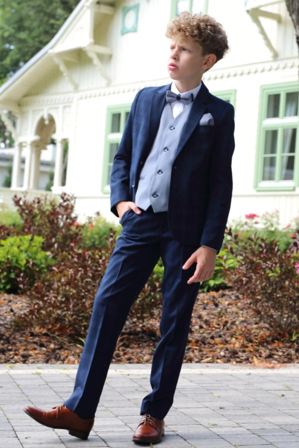 Front view of Peter navy check boys suit
