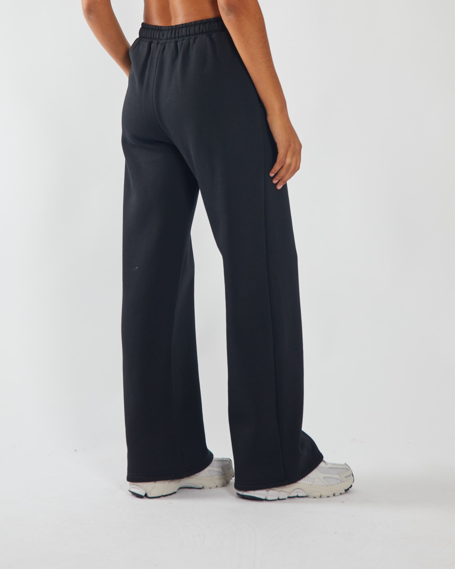 Ladies Rosaleen Jogger-Jet Black-Model Back View