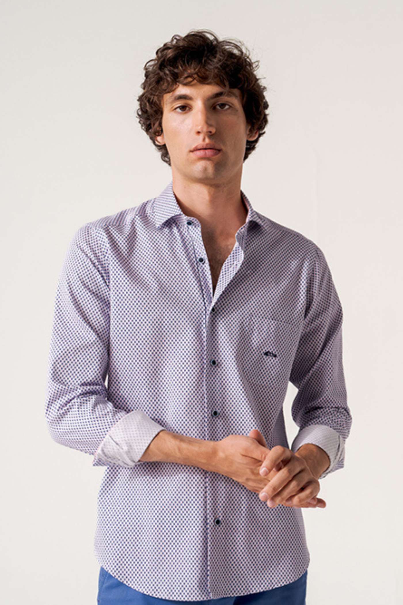 DARIO BELTRAN Bastida Navy/White/Pink Diamond Pattern Shirt Navy/White/Pink model front view