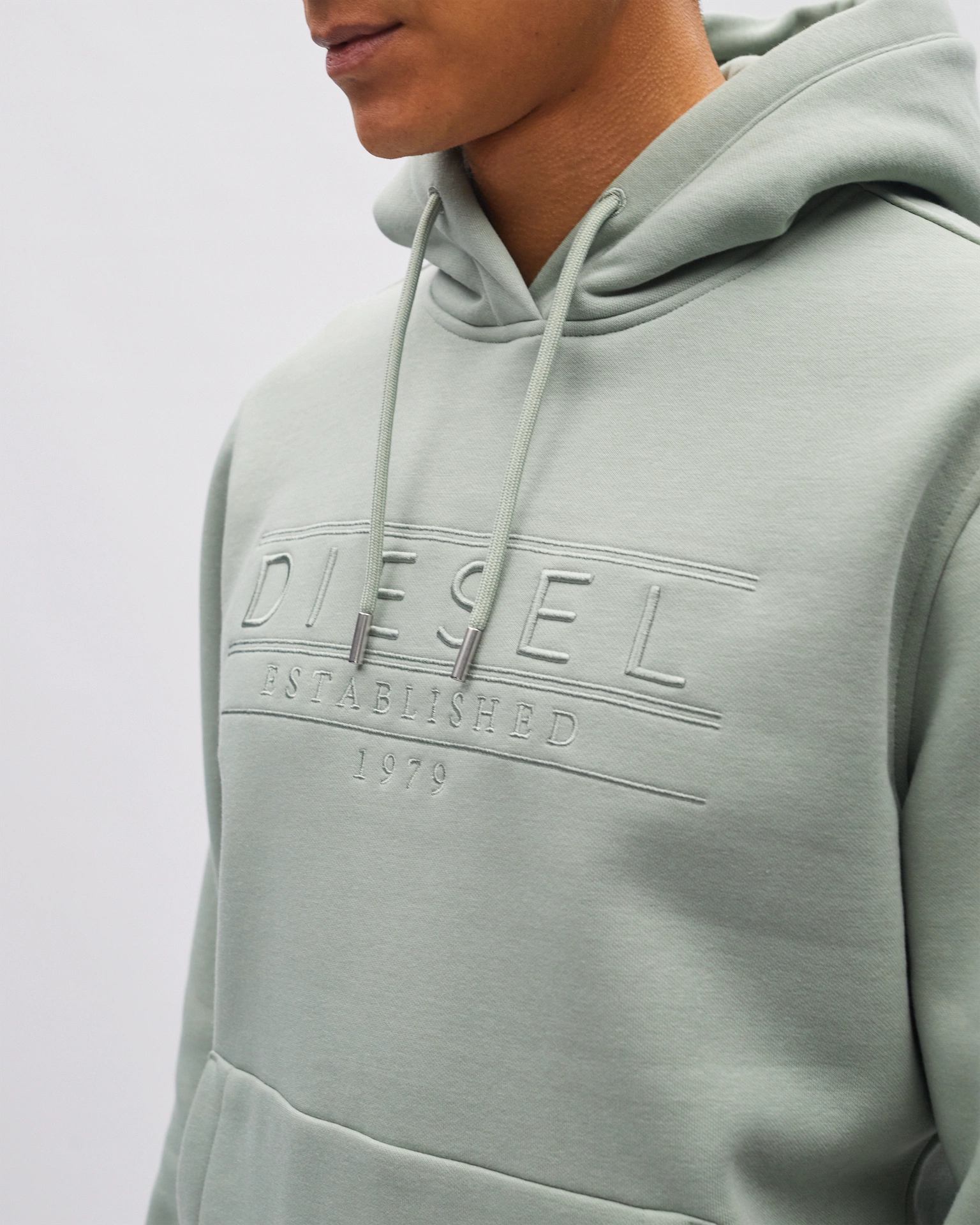 Diesel Salvatore Hoodie Tidal Green, embroidered chest detail