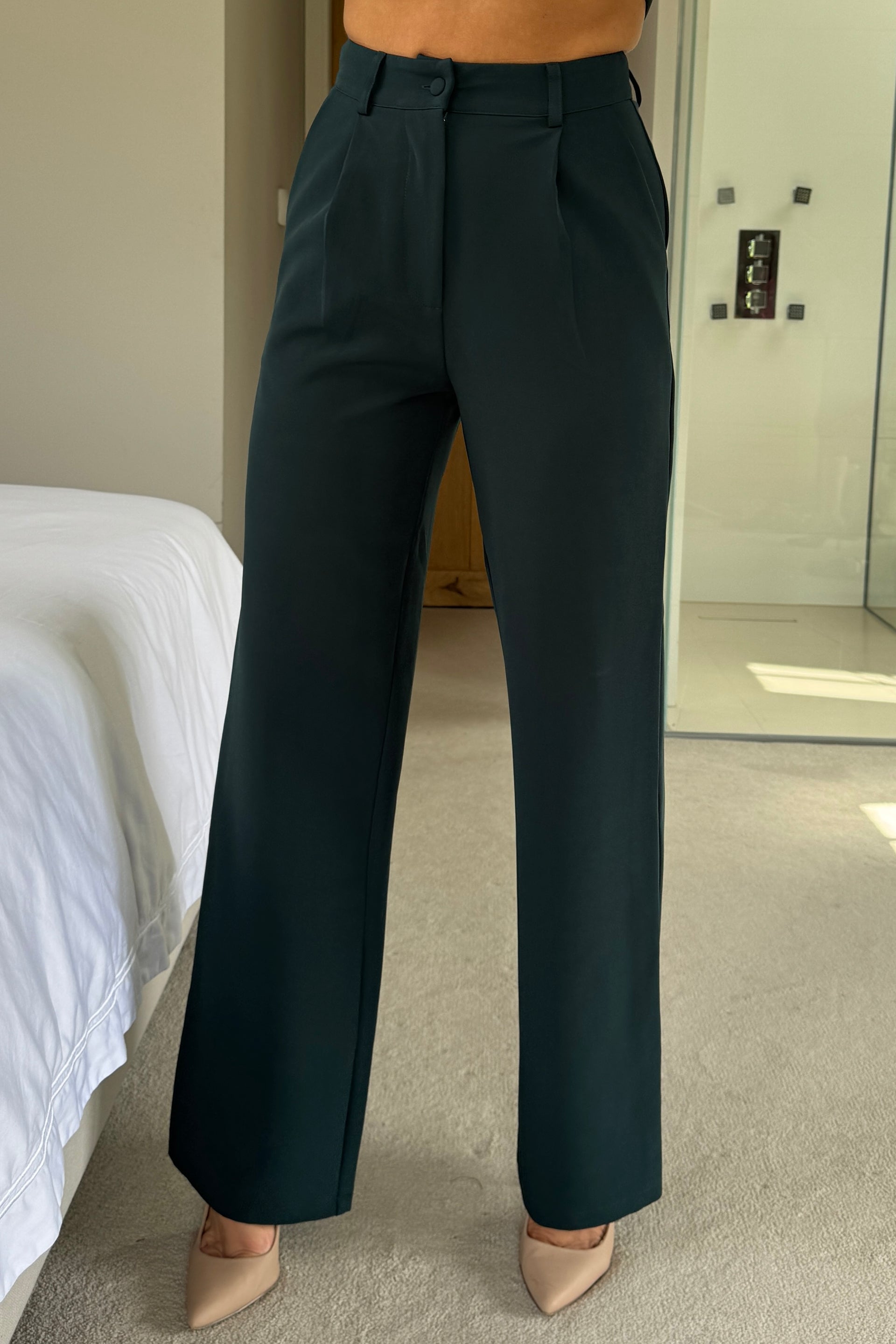 Ladies Jo Pleat Detail Tailored Trouser - Emerald Green-Closer View of the Front
