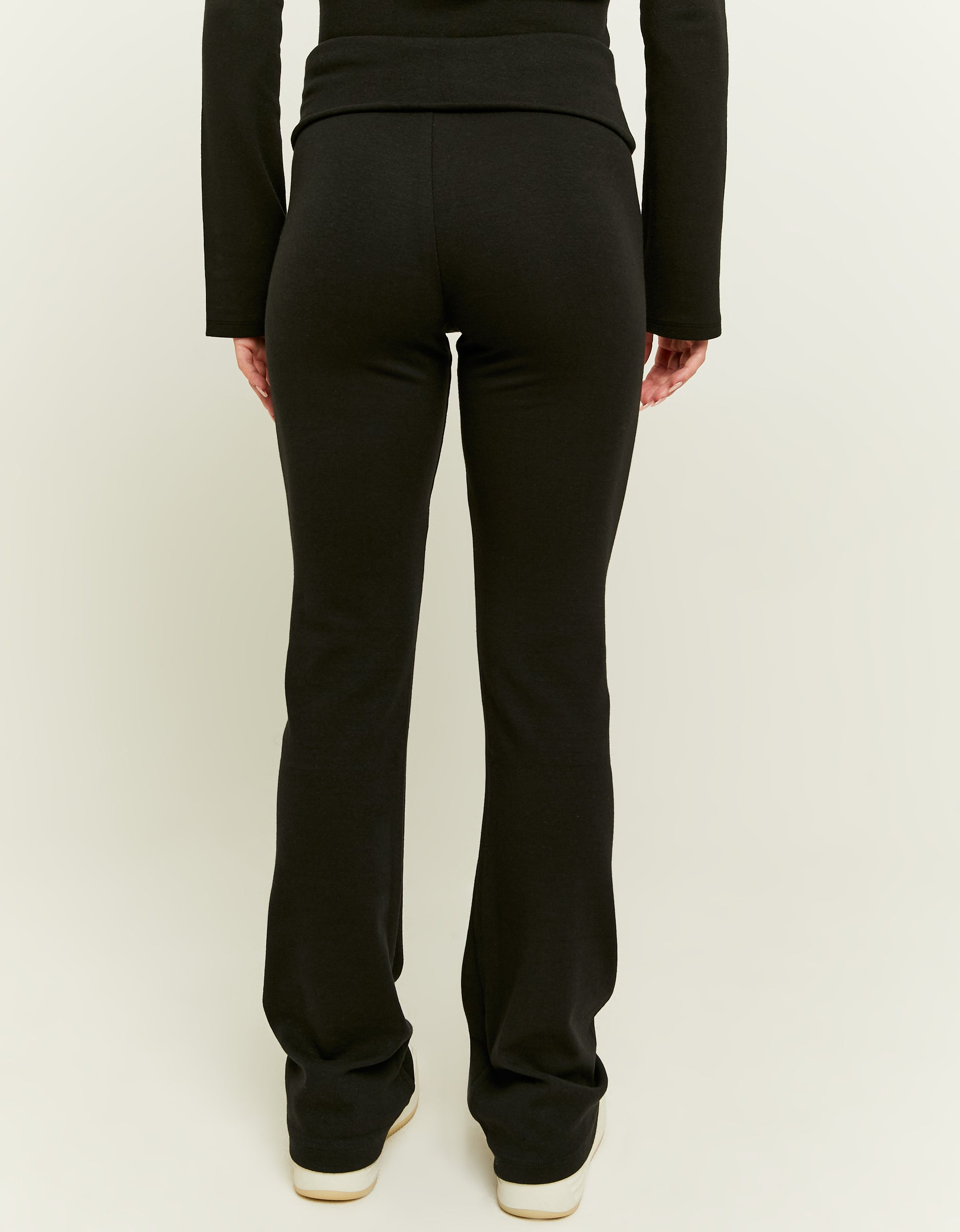 Ladies Black Leggings With Fold Waist-Model Back View