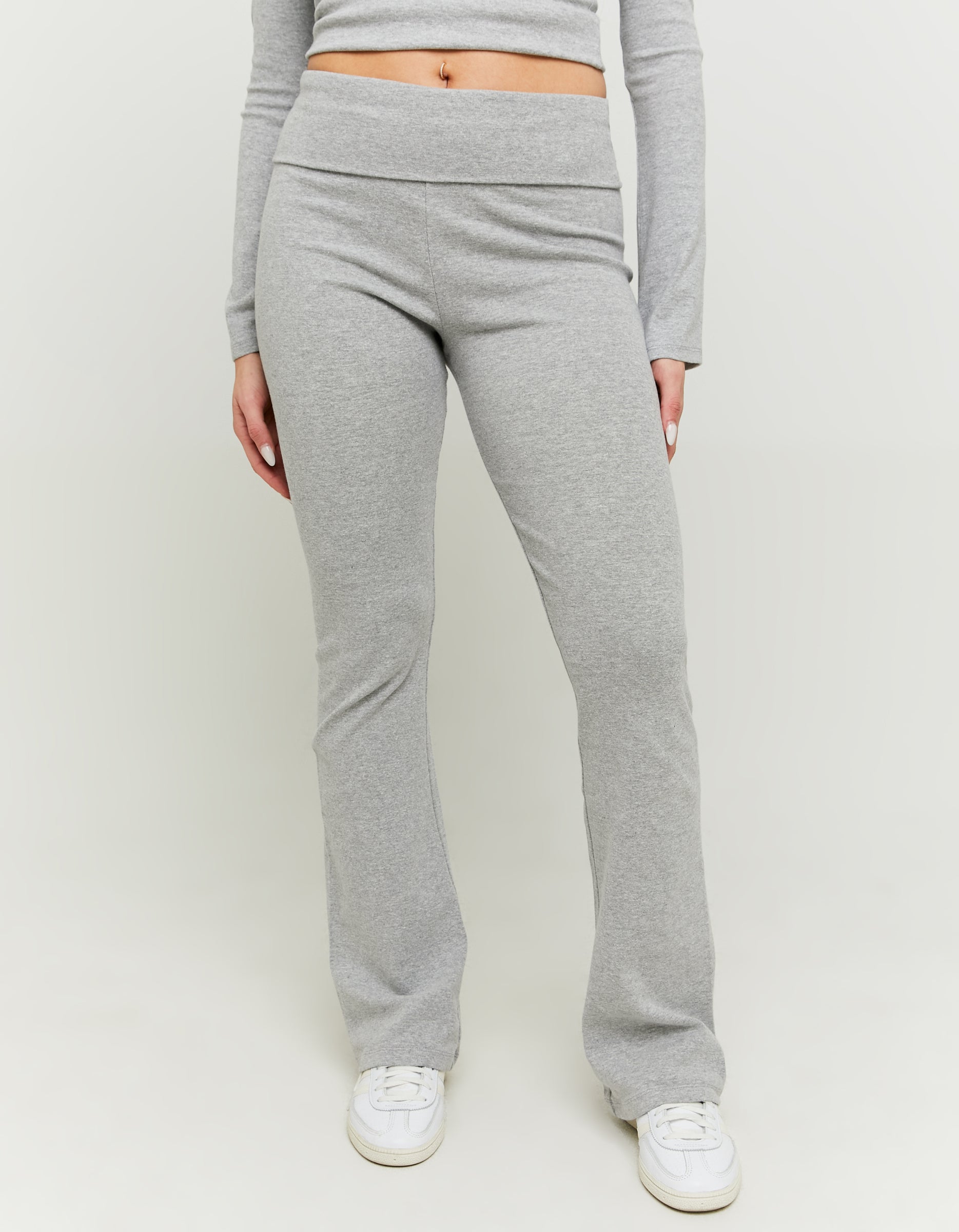 Ladies Grey Leggings With Fold Waist-Model Front View