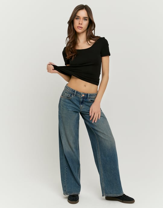Tally Weijl Low Waist Baggy blue jeans worn by model, front view