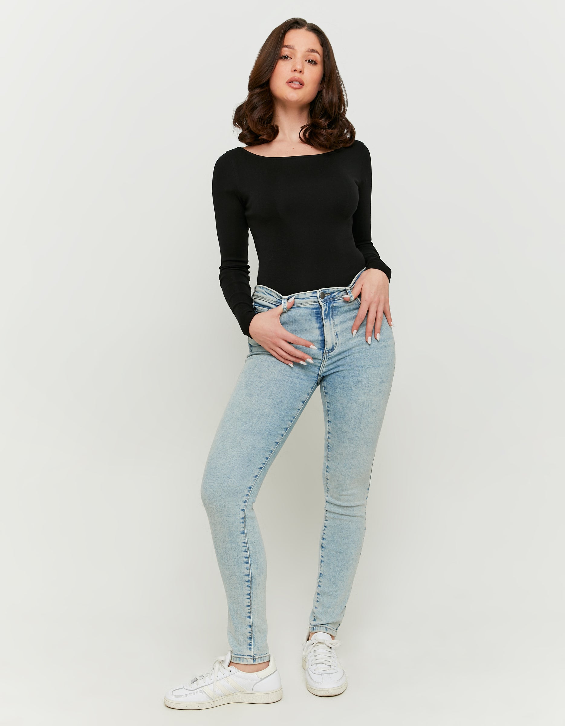 Ladies Mid Waist Push Up Skinny Jeans-Model Front View