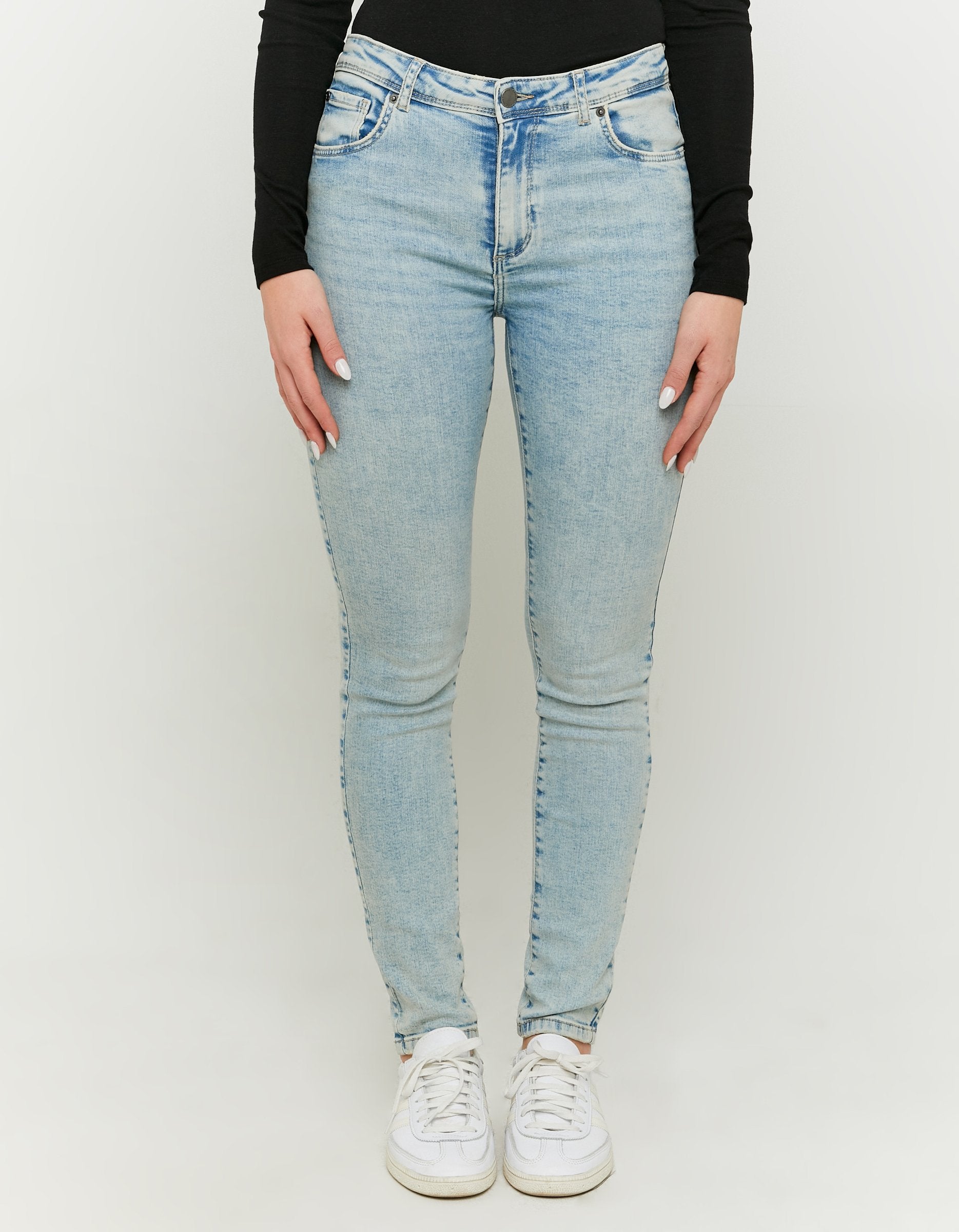 Ladies Mid Waist Push Up Skinny Jeans-Closer View of Front