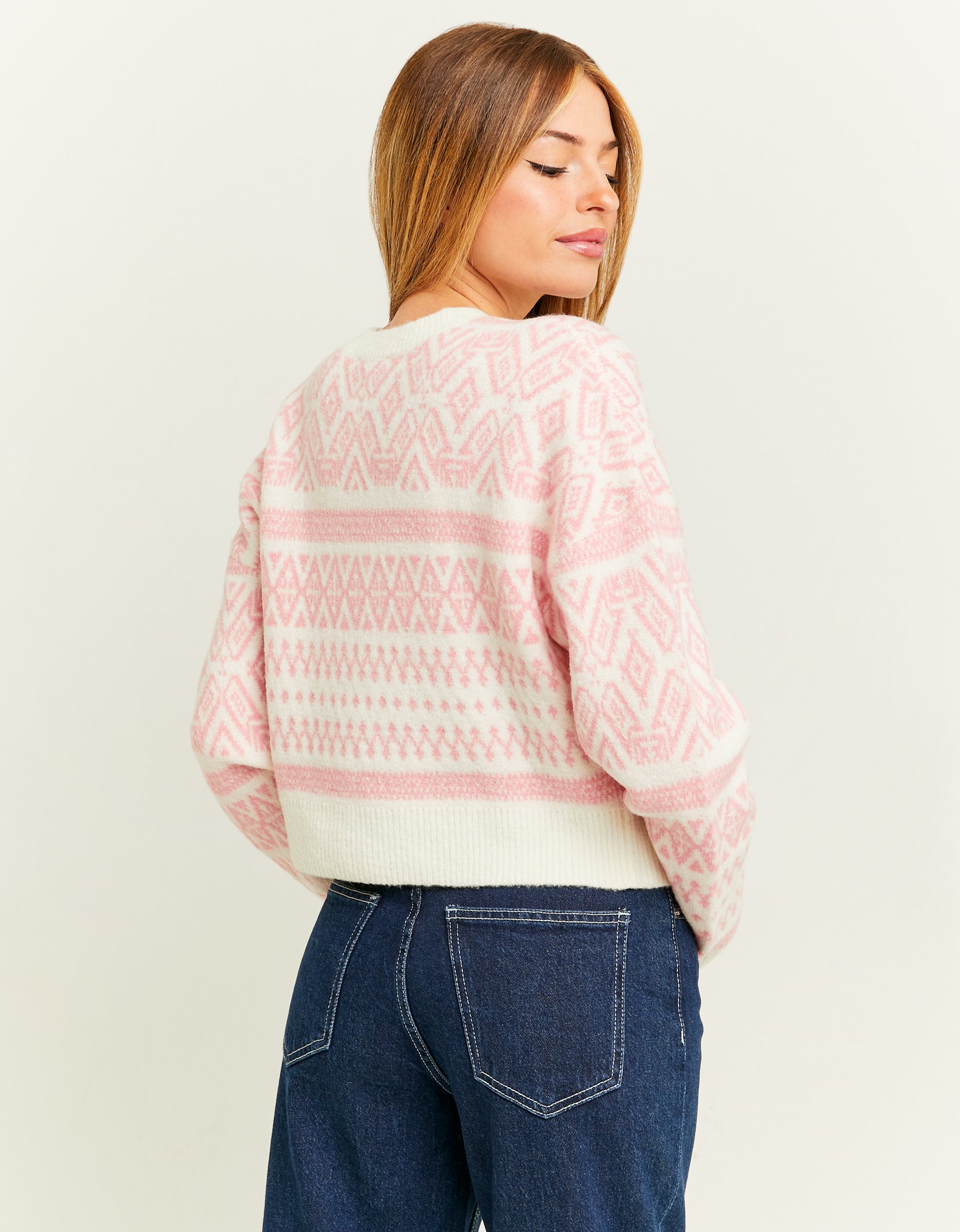 Ladies Pink Cropped Jumper With Geometric Pattern-Model Back View