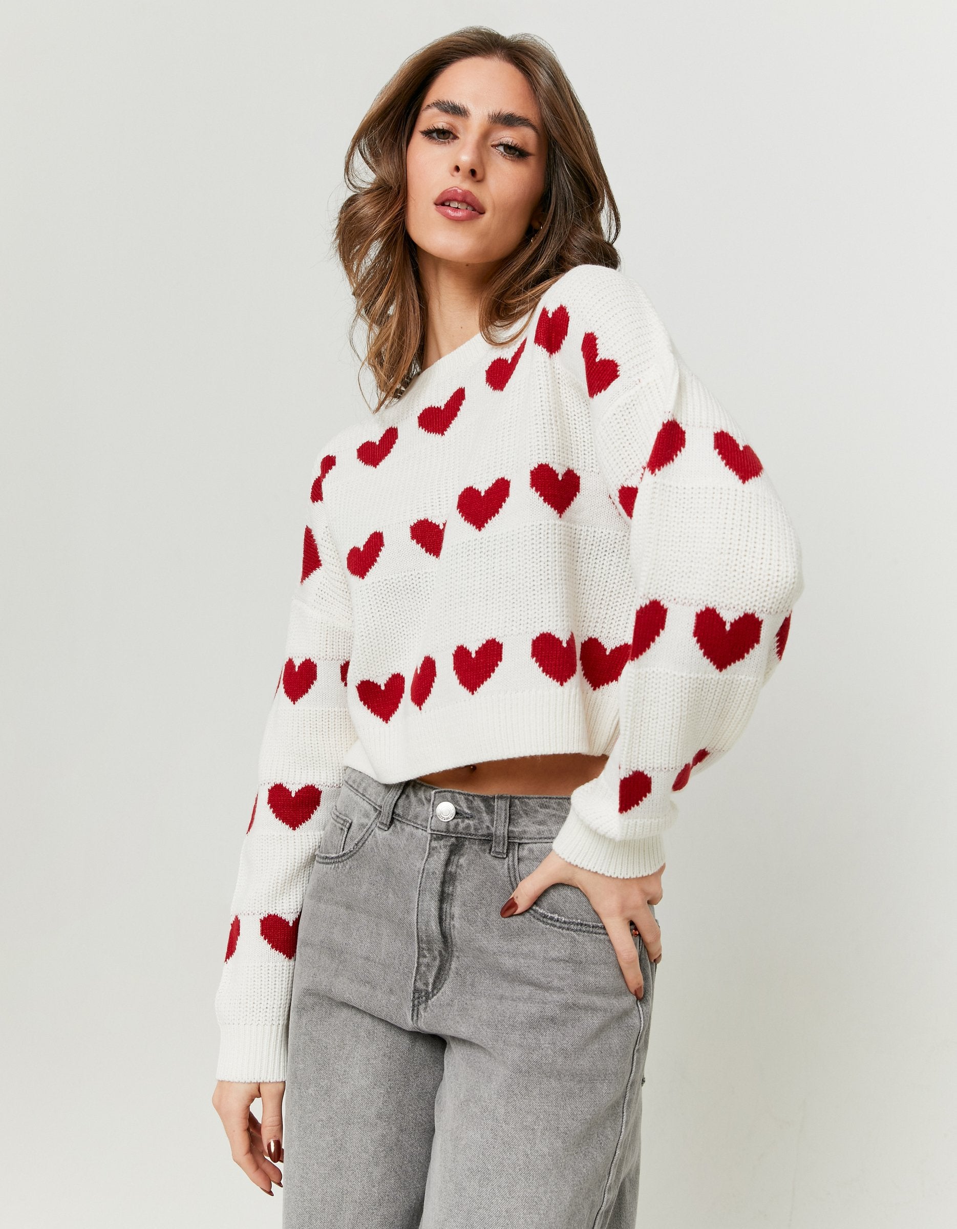 Ladies White Knit Jumper With Heart Pattern-Model Side View