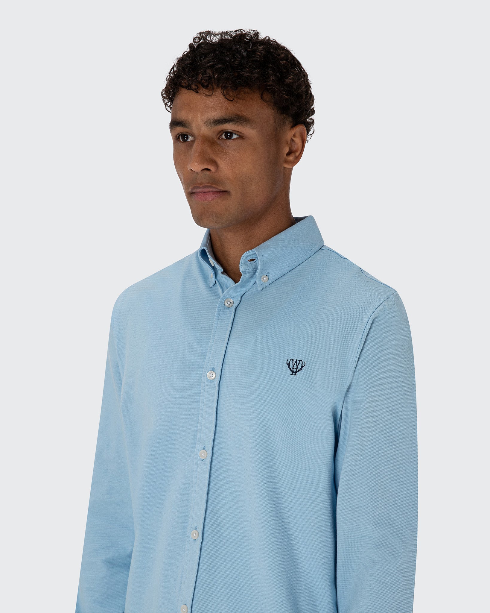 Walker & Hunt Pique Stretch Light Blue Shirt Light Blue detail view