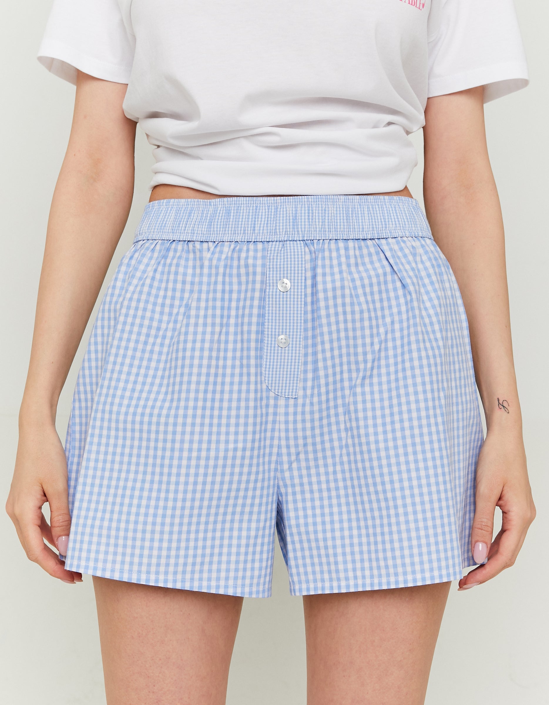 Tally Weijl Vichy Blue/White Print Woven Shorts Blue/White front view
