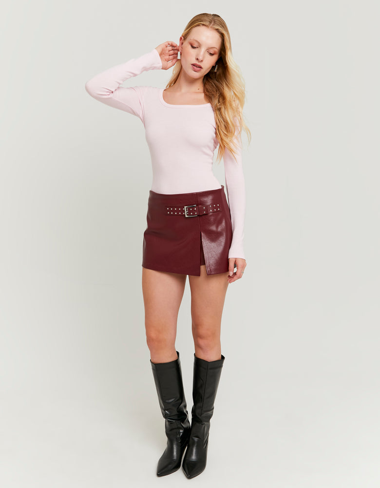 Ladies Burgundy Skort With Belt-Model Full Front View