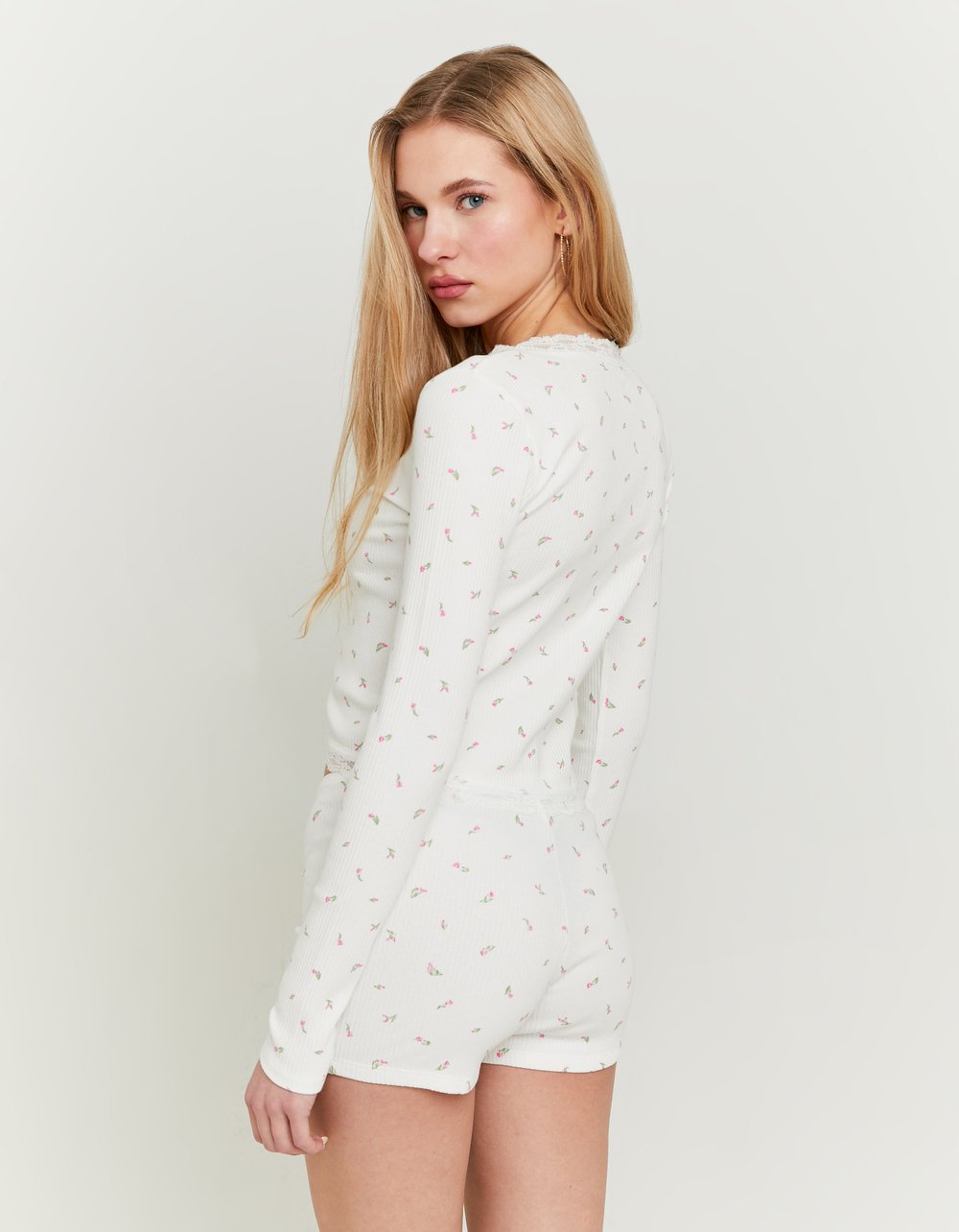 White Basic Cardigan With Lace Details & Floral Print