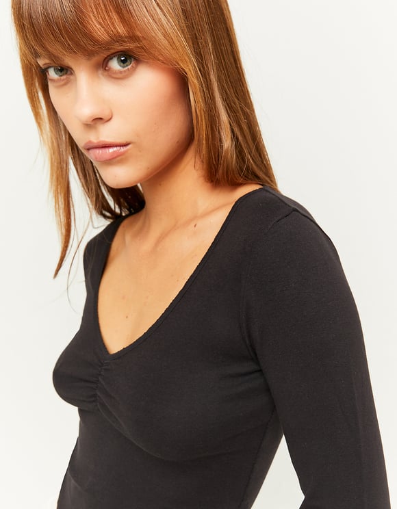 Ladies Ladies Black Long Sleeve Basic V-Neck T-Shirt-Side View