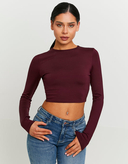Tally Weijl basic burgundy long sleeve cropped T-shirt worn by model, front view