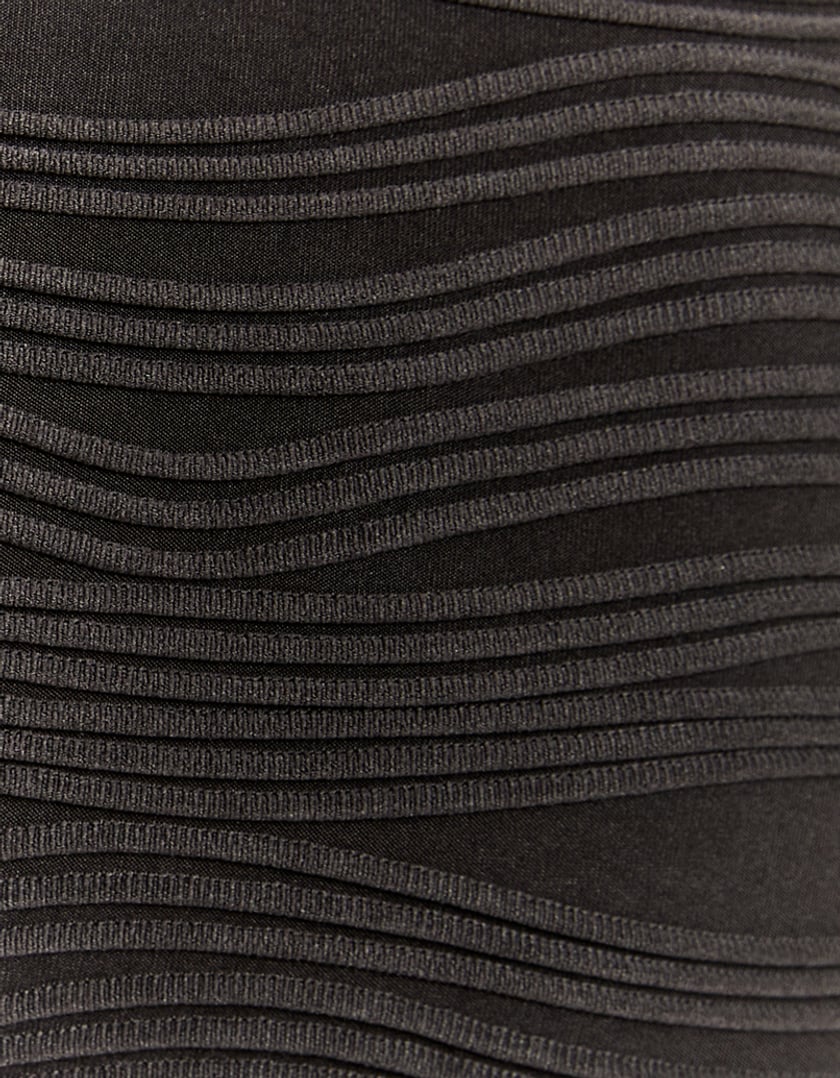 Ladies Black Wavy Textured Crop Top-Pattern View