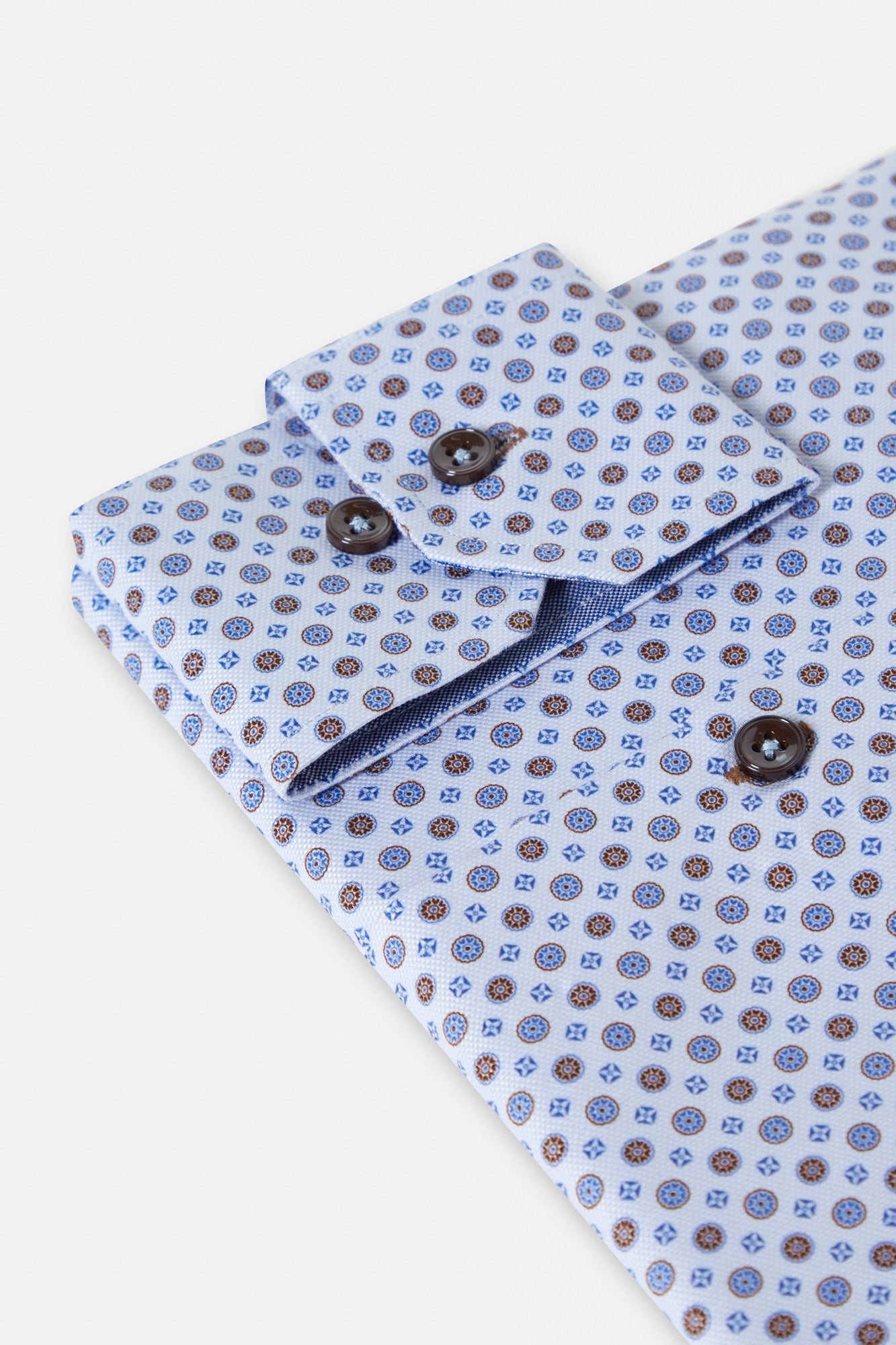 White and brown shirt with all over geometric pattern-Cuff detail