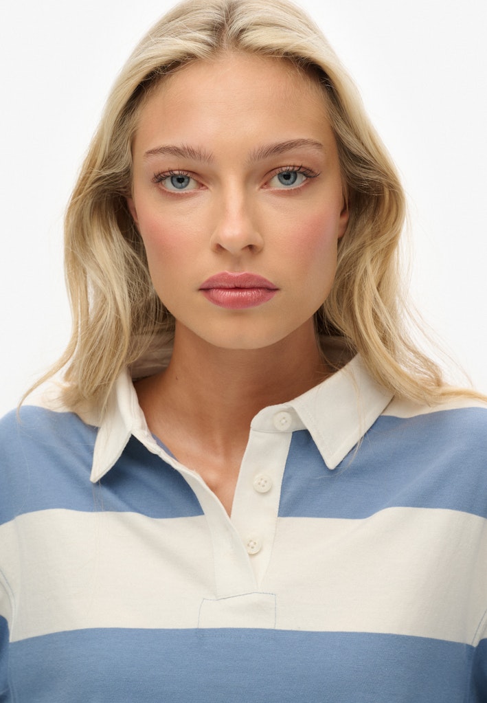 Superdry Ladies Ath Ess Cropped Stripe Rugby-Tidal Blue/ecru Stripe Tidal Blue/Ecru Stripe detail view