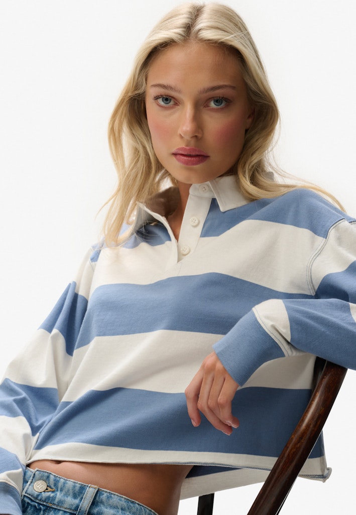 Superdry Ladies Ath Ess Cropped Stripe Rugby Tidal Blue ecru stripe cropped front view