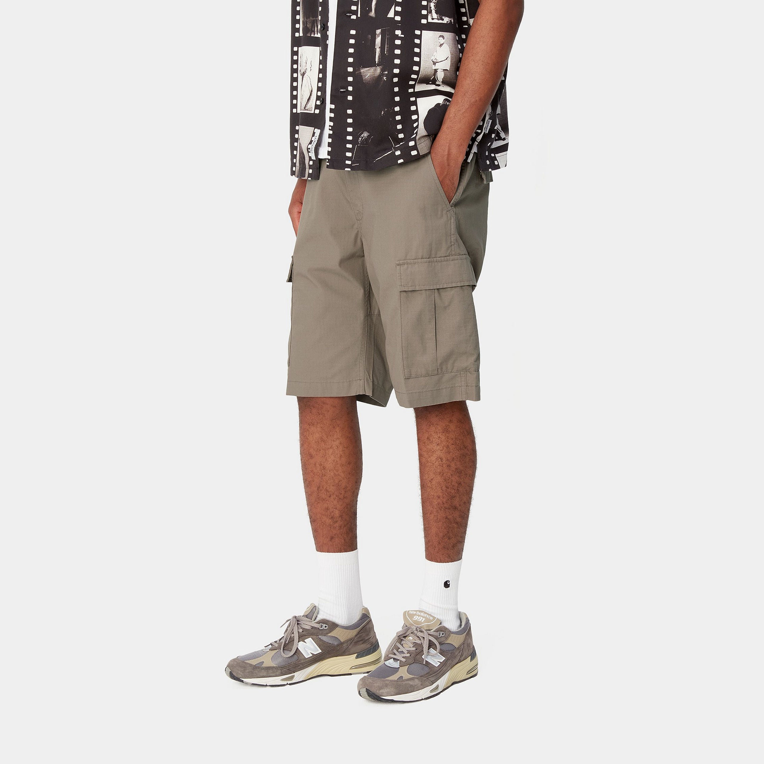Carhartt WIP Aviation Cargo Short-Branch Branch detail view